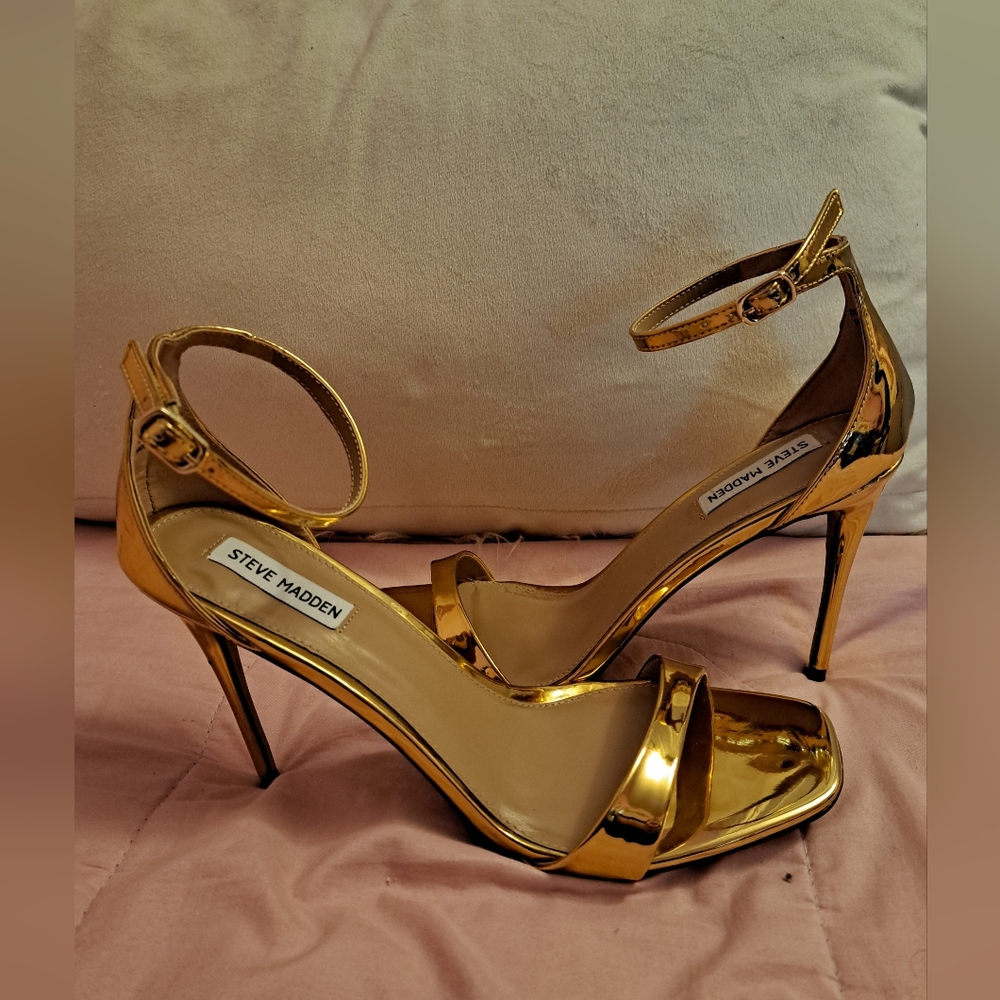 Steve Madden Gold Metallic Ankle Strap Stiletto Heels